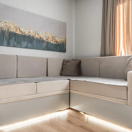 Pazari I Ri - Self Check-in - Fast Wifi - Late Check-out ティラナ