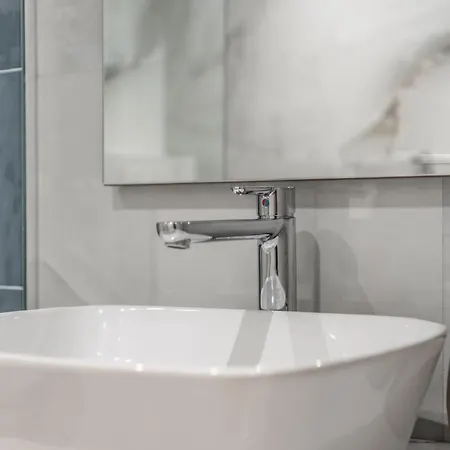 Pazari I Ri - Self Check-in - Fast Wifi - Late Check-out Tirana