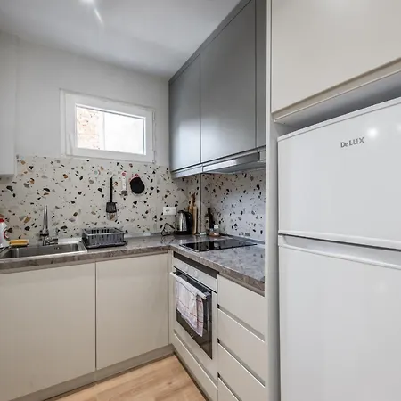 Pazari I Ri - Self Check-in - Fast Wifi - Late Check-out * تيرانا