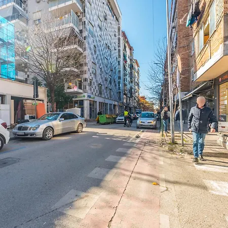 Pazari I Ri - Self Check-in - Fast Wifi - Late Check-out تيرانا