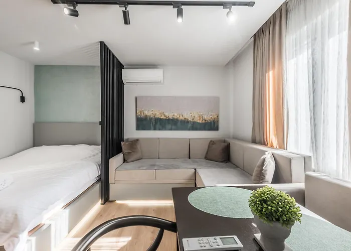 Pazari I Ri - Self Check-in - Fast Wifi - Late Check-out * 地拉那