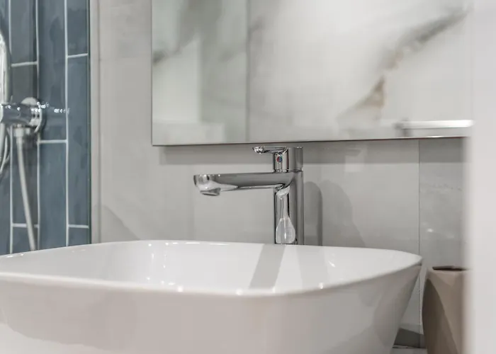 Pazari I Ri - Self Check-in - Fast Wifi - Late Check-out تيرانا